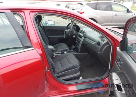 2011 Ford Fusion Se z USA, uszkodzony, nr VIN 3FAHP0HG8BR342644